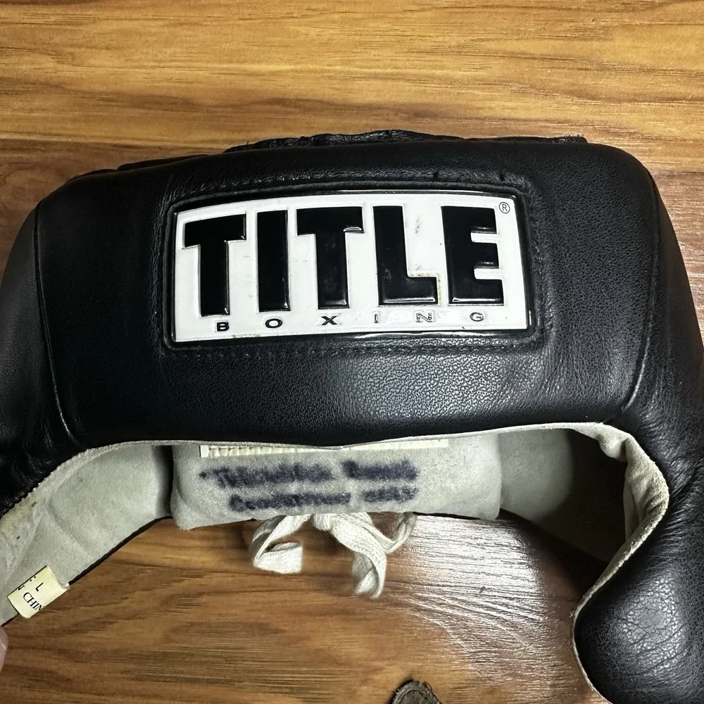 Lot of 2 Title Boxing Full Training Headgear 10oz Adult Medium Black/White MMA